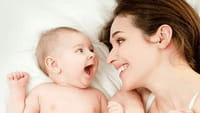 La ternura del bebé, clave para su supervivencia