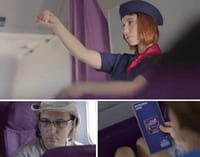 Durex enseña a poner preservativos a los pasajeros de un avión