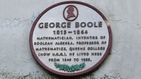 Google dedica su 'doodle' a George Boole