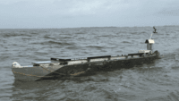Un kayak solar surca el Atlántico