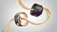 El primer teléfono de pulsera con pantalla flexible