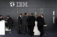 Un puesto de IBM en una feria Un puesto de IBM en una feria