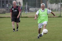 ¿Aficionarse a jugar fútbol a los setenta años es bueno para la salud?
