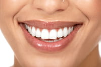 Revelan los orígenes evolutivos de la sonrisa