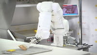 El robot que hace hamburguesas