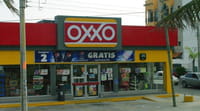 Posible alianza entre Amazon y las tiendas Oxxo