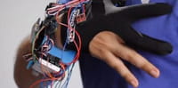 Guante electrónico promete detectar el cáncer de mama