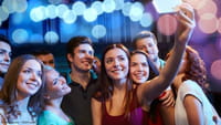 El fenómeno 'selfie' aumenta las cirugías