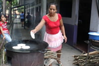 En Centroamérica, cocinar tortillas causa muerte prematura a miles de personas